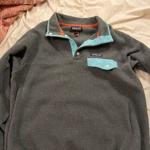 Patagonia synchilla snap-t pullover fleece, gray/blue medium
